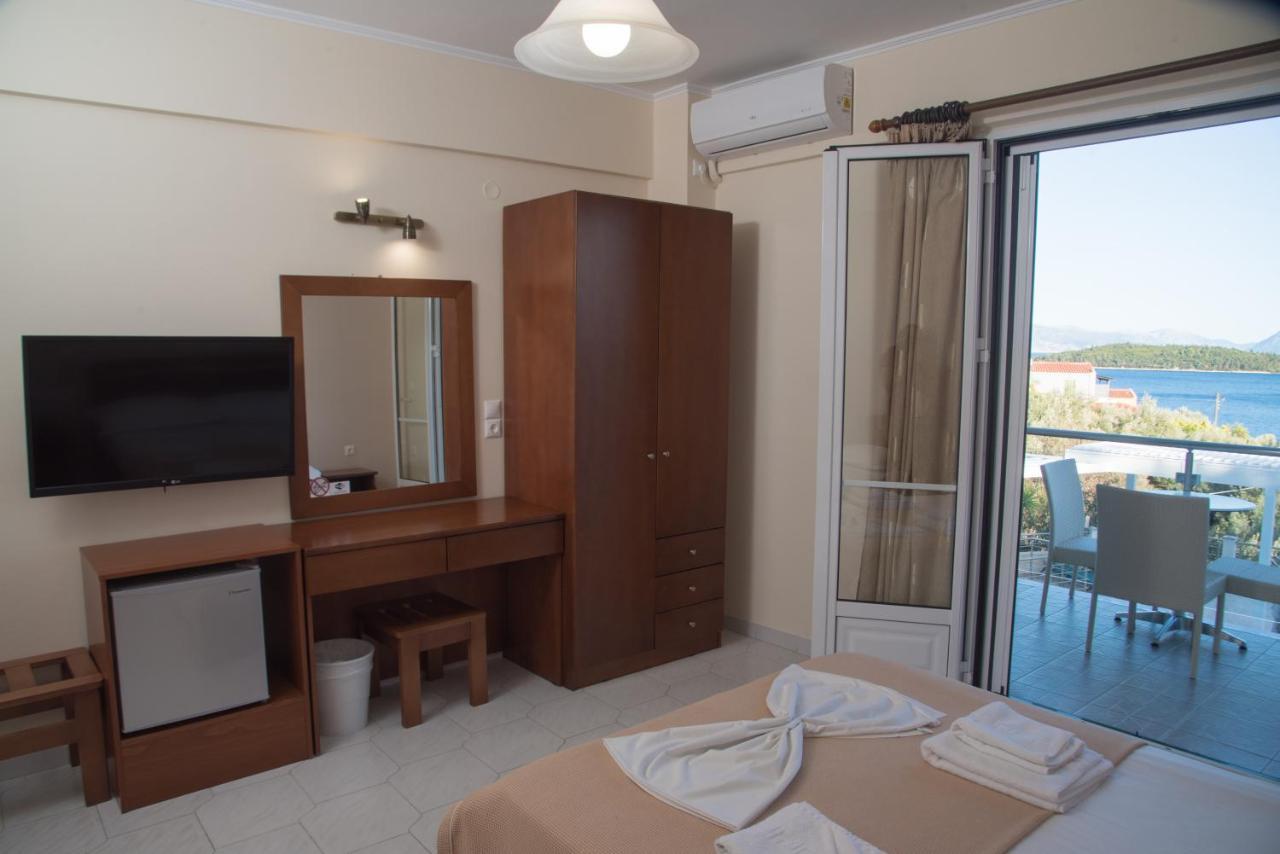 Oasis Hotel Perigiali Exteriér fotografie