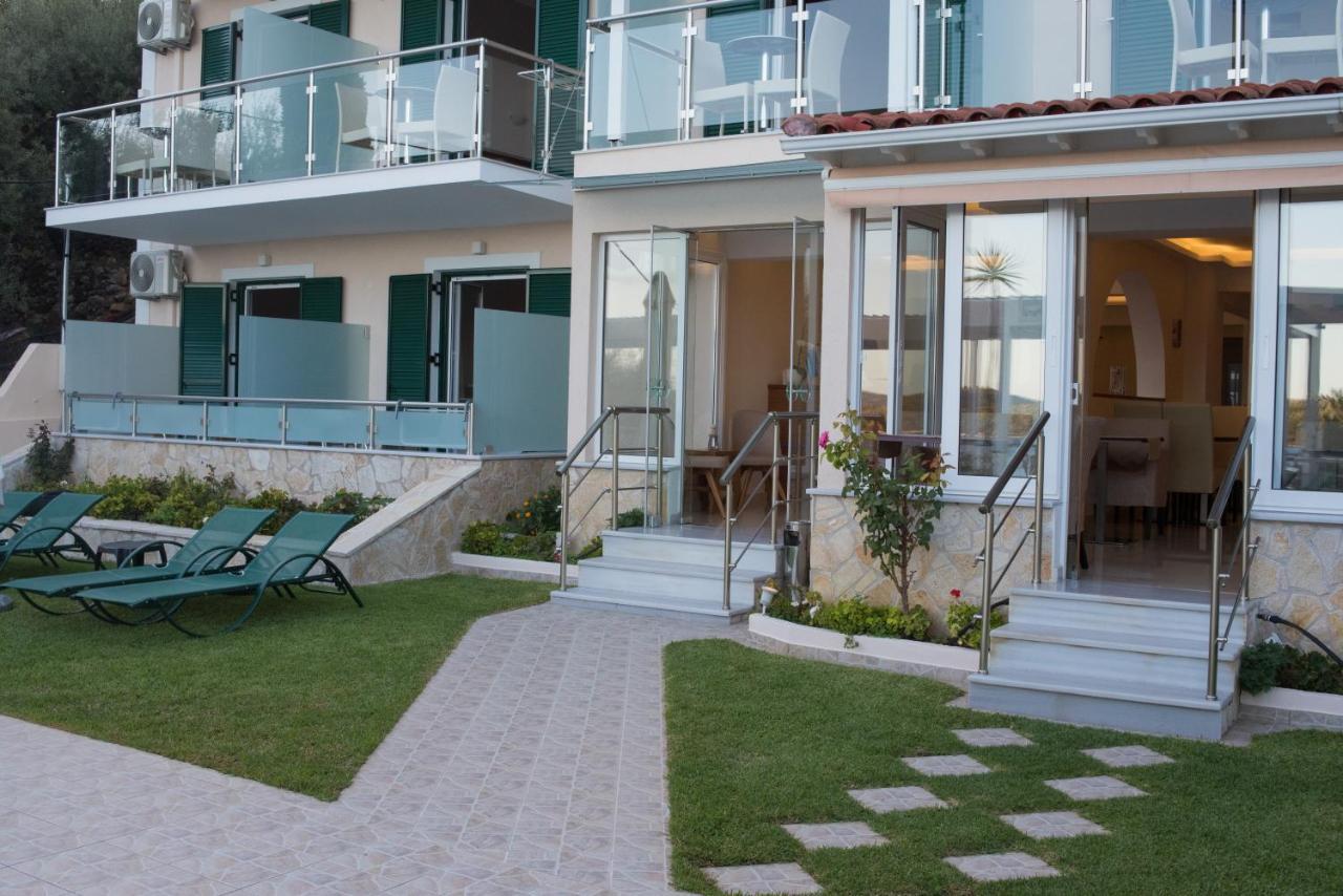 Oasis Hotel Perigiali Exteriér fotografie