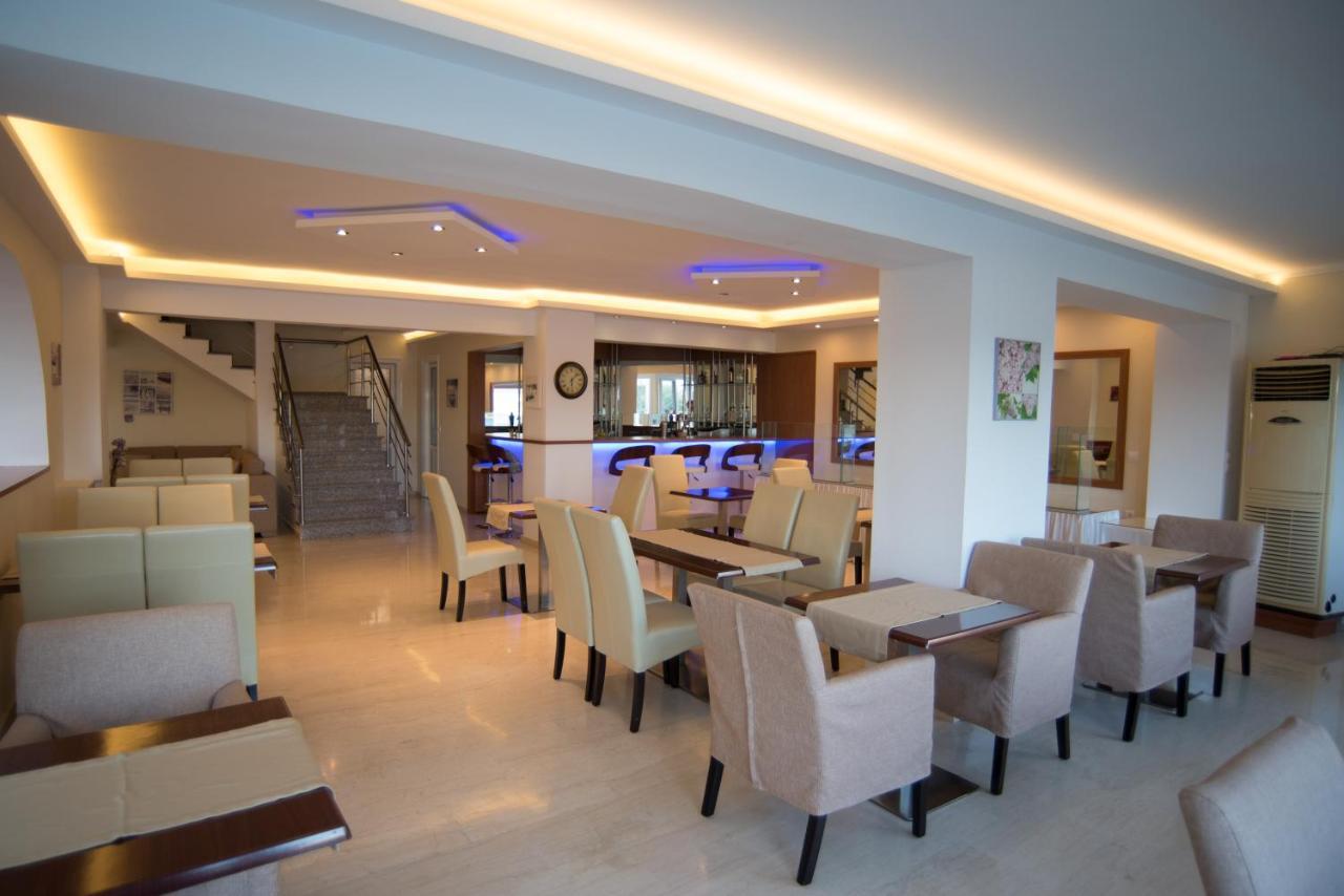 Oasis Hotel Perigiali Exteriér fotografie