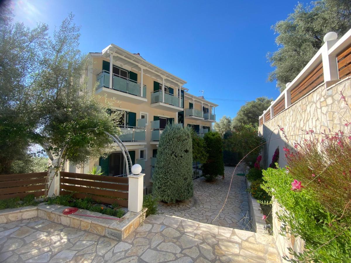 Oasis Hotel Perigiali Exteriér fotografie